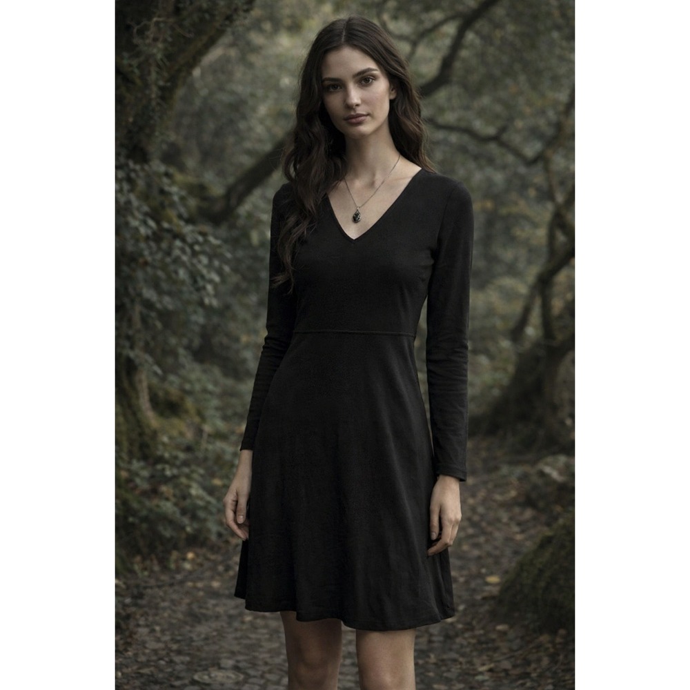 Old Navy Collection XS Black V-Neck Long Sleeve Fit‎ & Flare Mini Dress Witchy